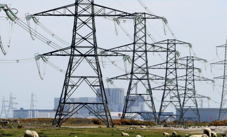 Rishi Sunak kühlt die Windfall-Steuer auf britische Stromerzeuger ab