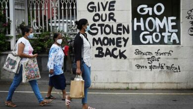 Die weißen Elefanten schüren Wut über Sri Lankas Schuldenkrise