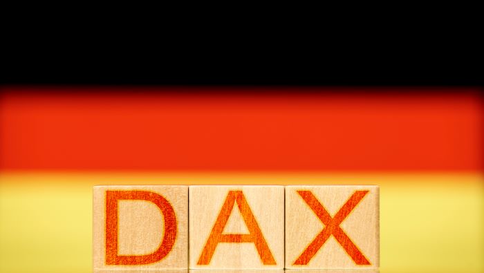DAX 40 Retreats as Geopolitical Concerns Stir Haven Demand