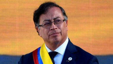 Kolumbiens Petro drängt auf eine Steuerreform, um eine ehrgeizige Sozialagenda zu finanzieren