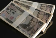 Japanese Yen Stumbles Against US Dollar as Japan Faces Higher Steel Prices