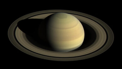 Saturns Ringe und Neigung könnten von einem fehlenden Mond stammen