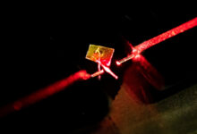 „Chamäleon“-Kräfte bleiben in einem neuen Experiment mit dunkler Energie schwer fassbar